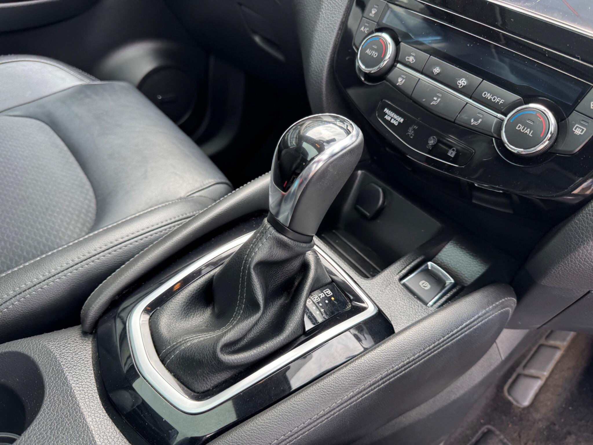 NISSAN QASHQAI 1.2 DIG T TEKNA XTRON EURO 6 S S 5DR 9,490 60...